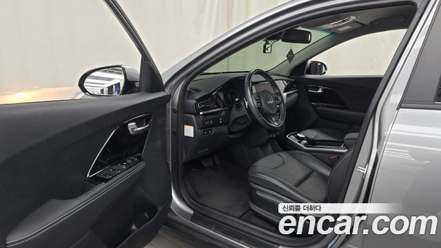 Kia Niro 2022 — photo 13