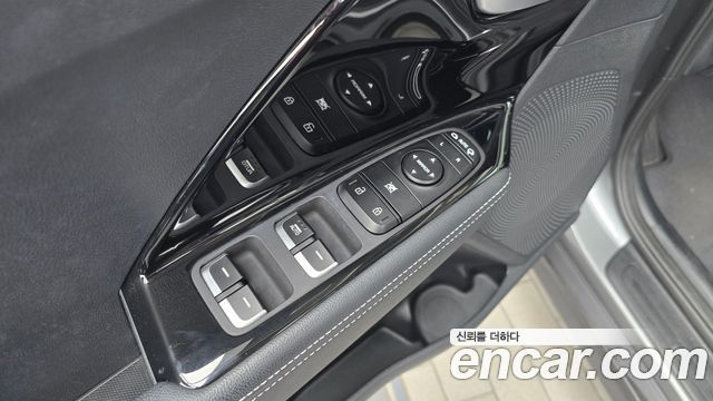 Kia Niro 2022 — photo 28