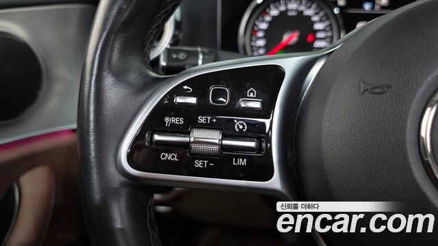 Mercedes-Benz E-Class 2019 — photo 23