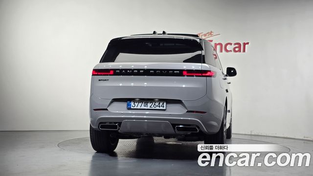 Land Rover Range Rover Sport 2026 — photo 4