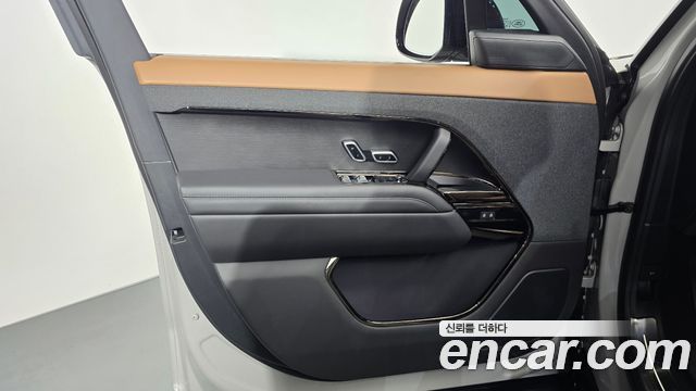 Land Rover Range Rover Sport 2026 — photo 14