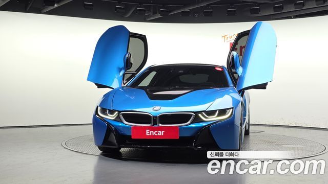BMW i8 2016 — photo 3