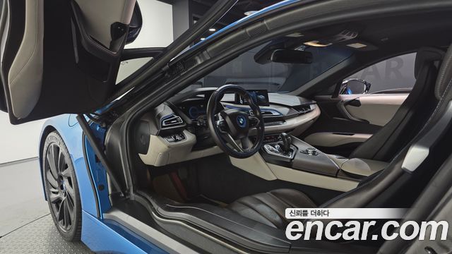 BMW i8 2016 — photo 10