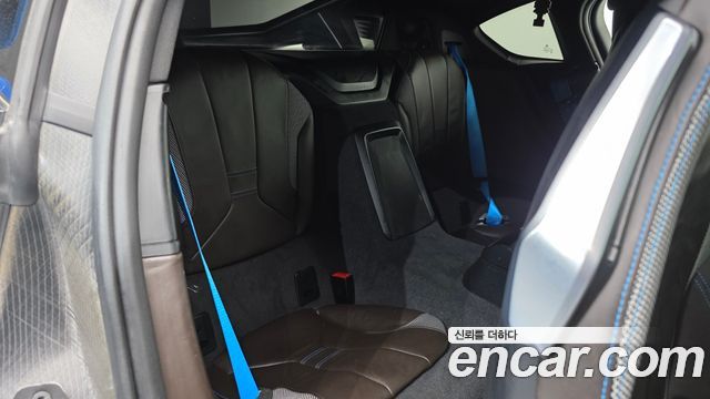 BMW i8 2016 — photo 12
