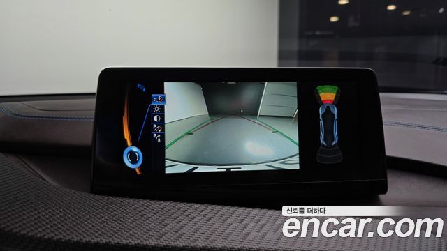 BMW i8 2016 — photo 15