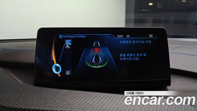 BMW i8 2016 — photo 17
