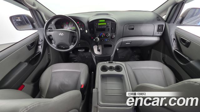 Hyundai Starex 2013 — photo 10