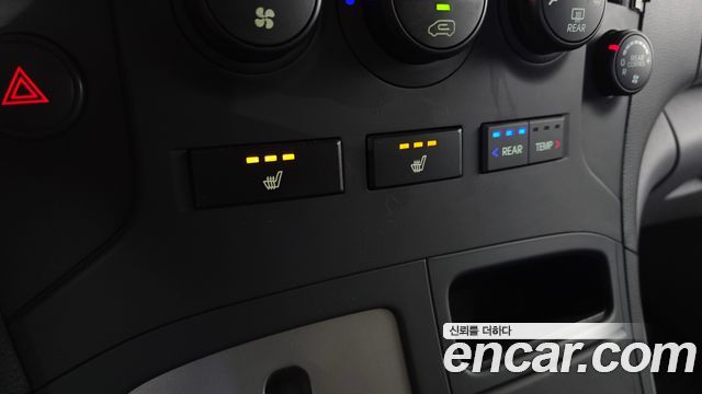 Hyundai Starex 2013 — photo 21