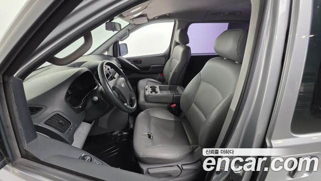 Hyundai Starex 2013 — photo 31