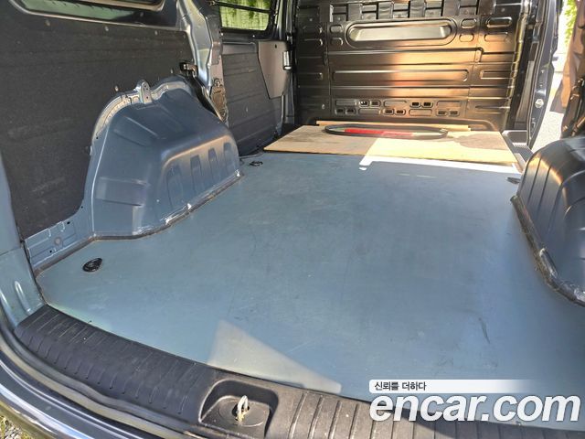 Hyundai Staria 2023 — photo 15