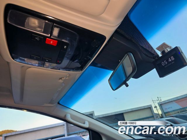 Hyundai Staria 2023 — photo 17