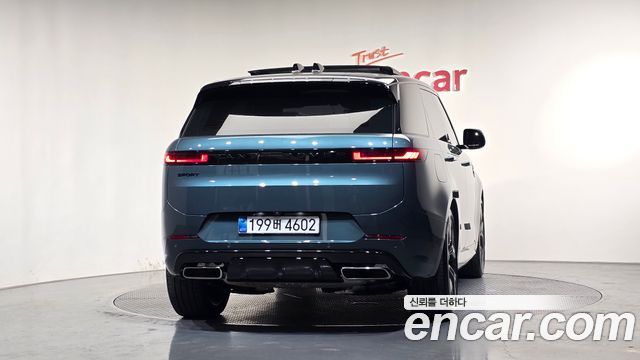 Land Rover Range Rover Sport 2025 — photo 4