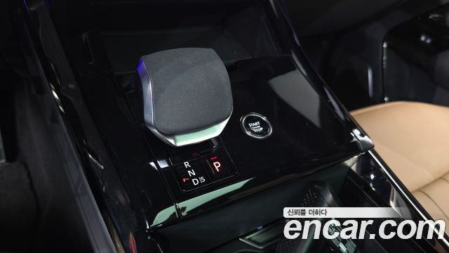 Land Rover Range Rover Sport 2025 — photo 12