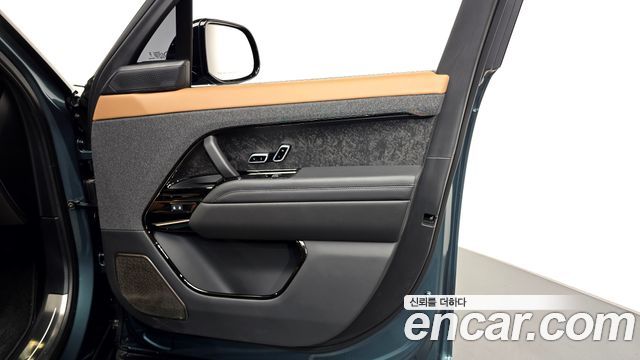 Land Rover Range Rover Sport 2025 — photo 14