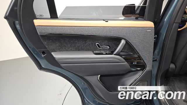 Land Rover Range Rover Sport 2025 — photo 15