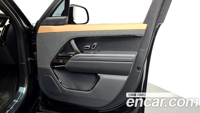 Land Rover Range Rover Sport 2026 — photo 14