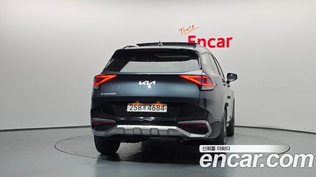 Kia Sportage 2022 — photo 4