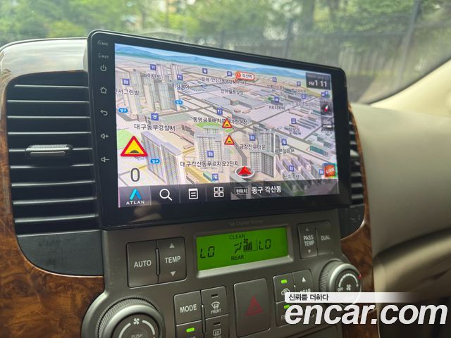 Kia Canival 2012 — photo 12