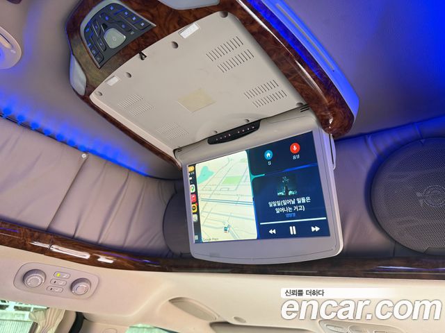 Kia Canival 2012 — photo 16