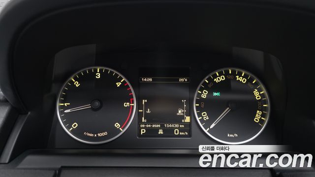 Land Rover Discovery 2012 — photo 11