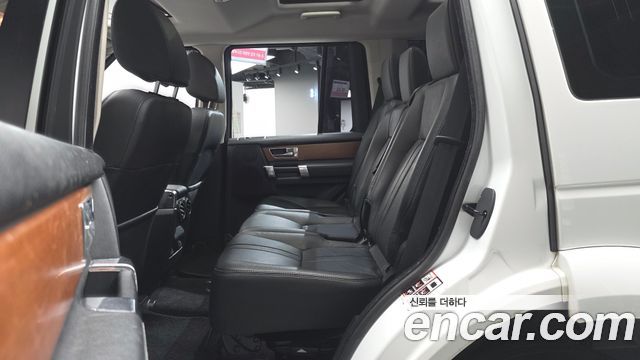 Land Rover Discovery 2012 — photo 18