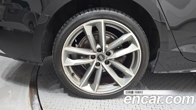 Audi A5 2021 — photo 7