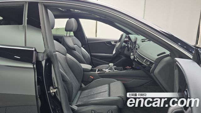 Audi A5 2021 — photo 16