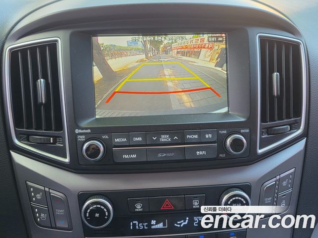 Hyundai Starex 2017 — photo 17