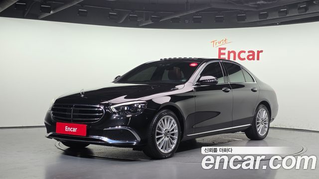 Mercedes-Benz E-Class 2021 — photo 1