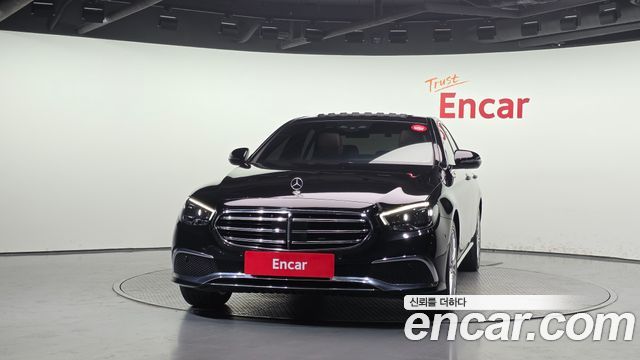 Mercedes-Benz E-Class 2021 — photo 3