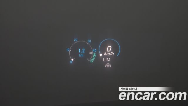 Mercedes-Benz E-Class 2021 — photo 23
