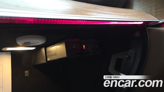 Mercedes-Benz E-Class 2021 — photo 33