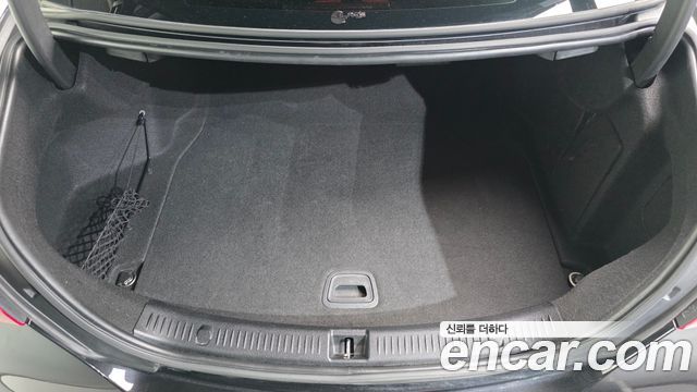 Mercedes-Benz E-Class 2021 — photo 34