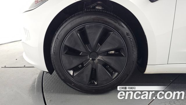 Tesla Model 3 2024 — photo 5