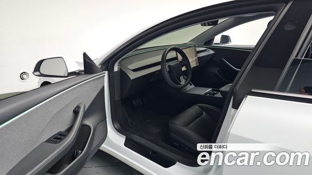 Tesla Model 3 2024 — photo 13