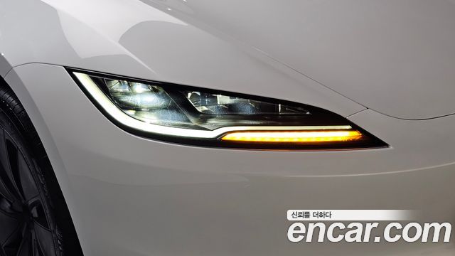 Tesla Model 3 2024 — photo 8