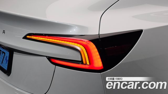 Tesla Model 3 2024 — photo 9
