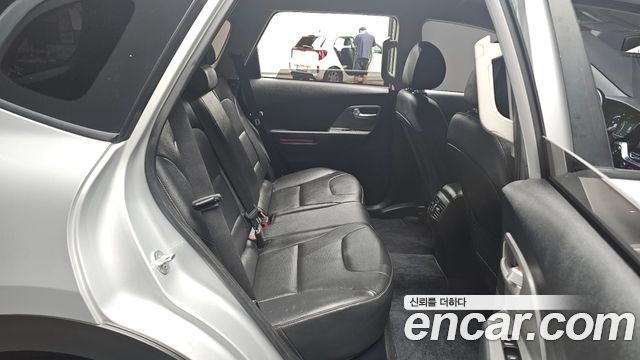 Kia Niro 2023 — photo 16