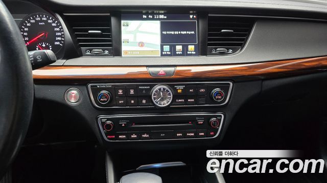 Kia K7 2016 — photo 20