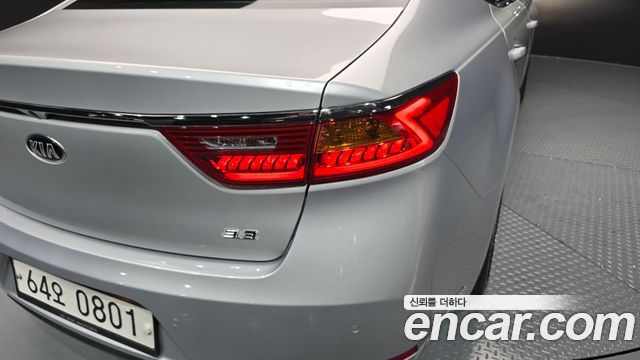 Kia K7 2016 — photo 9