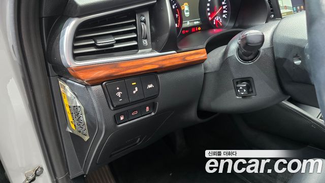 Kia K7 2016 — photo 28