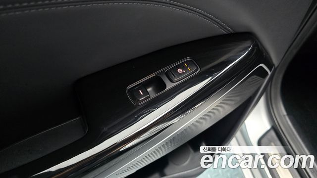 Kia K7 2016 — photo 30