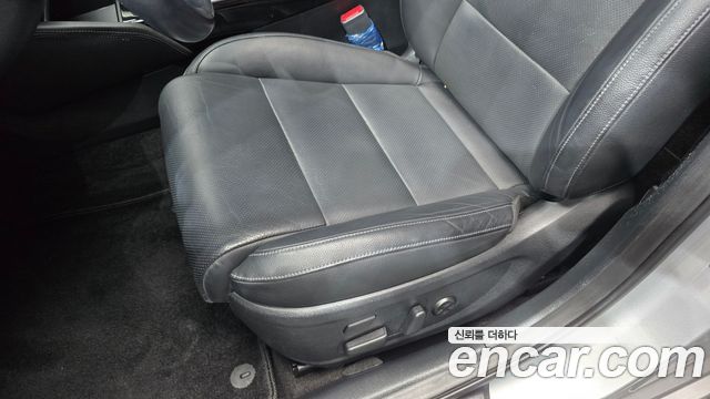 Kia K7 2016 — photo 31
