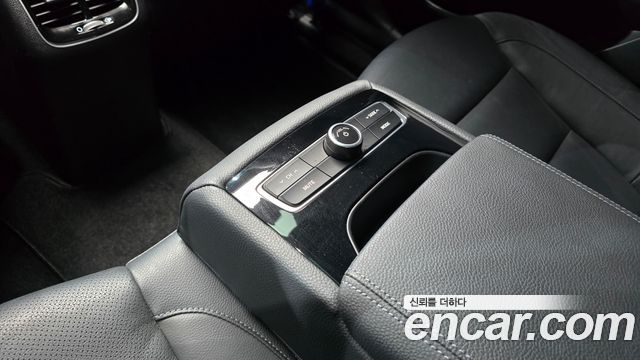 Kia K7 2016 — photo 33