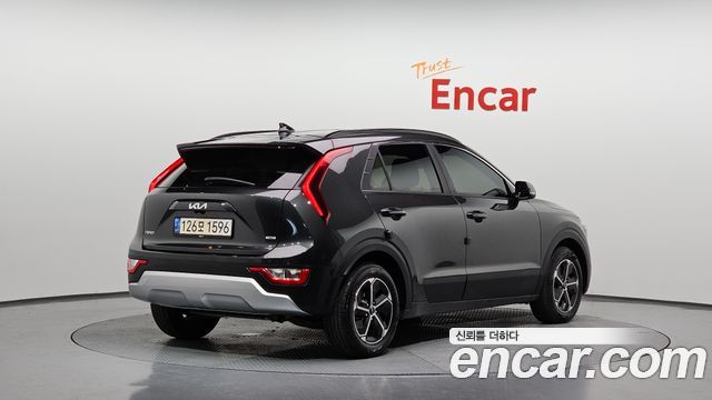 Kia Niro 2022 — photo 2