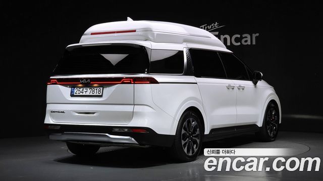 Kia Canival 2021 — photo 2