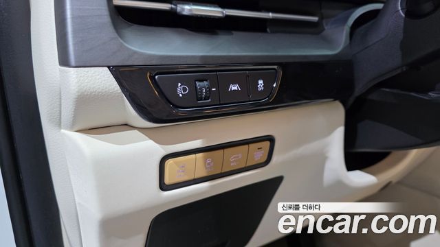 Kia Canival 2021 — photo 12