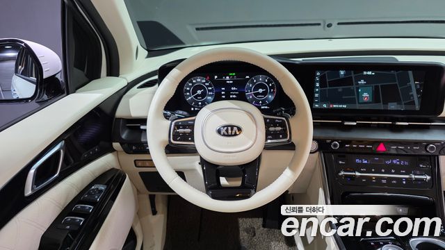 Kia Canival 2021 — photo 13