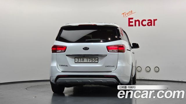 Kia Canival 2018 — photo 4