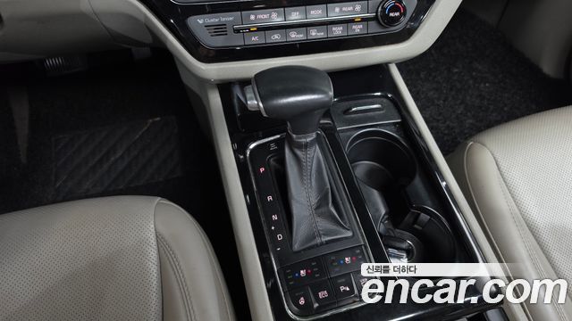 Kia Canival 2018 — photo 9
